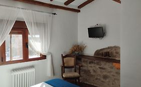 Hostal Refugio De Gredos